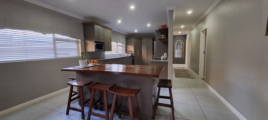 4 Bedroom Property for Sale in Panorama Free State
